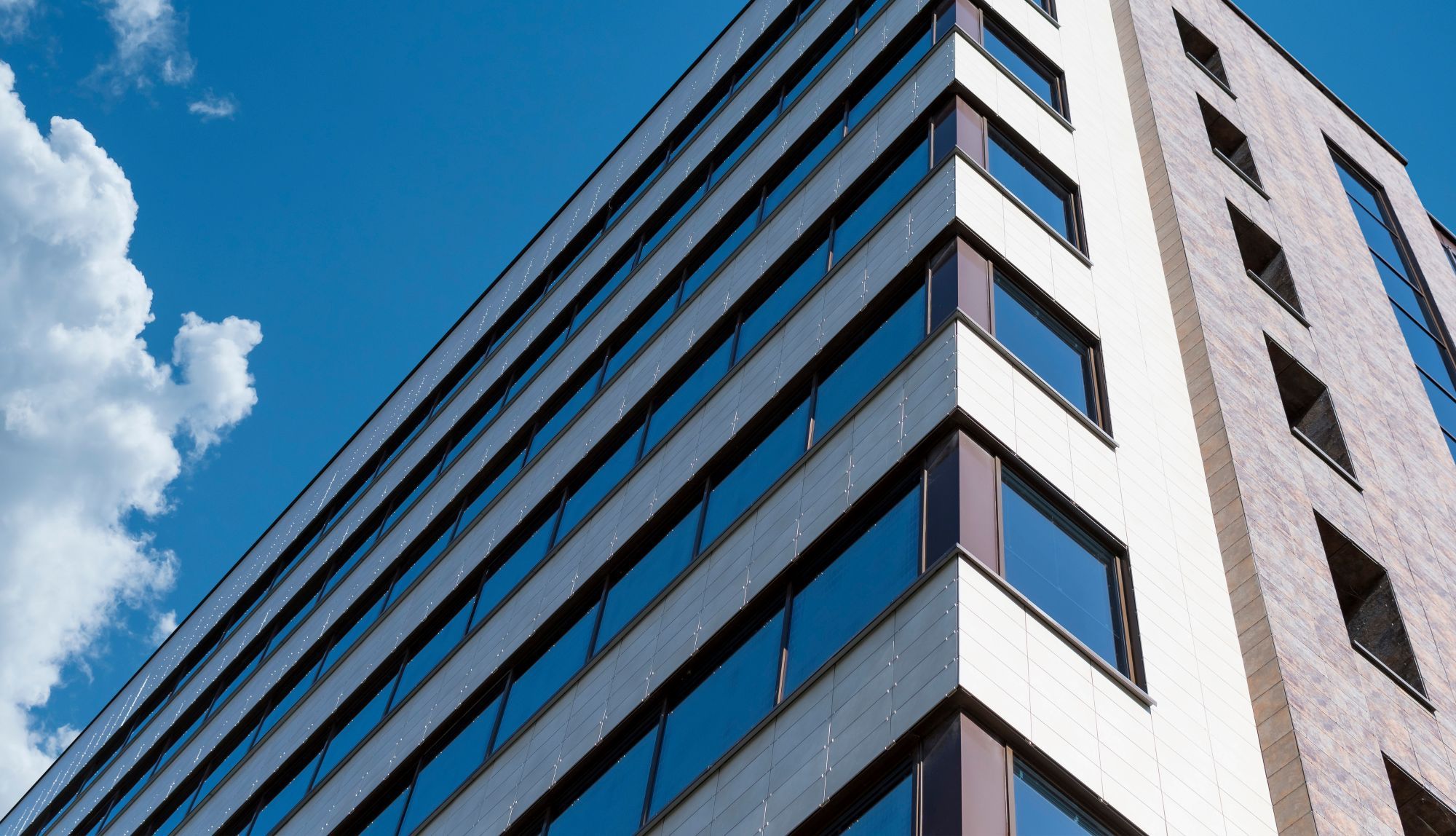 Making hybrid work smarter and more cost-effective for the UK Public Sector